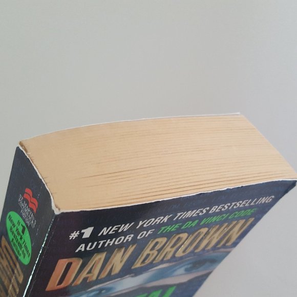Digital Fortress by Dan Brown, Paperback ISBN 0312995423 - Picture 6 of 9